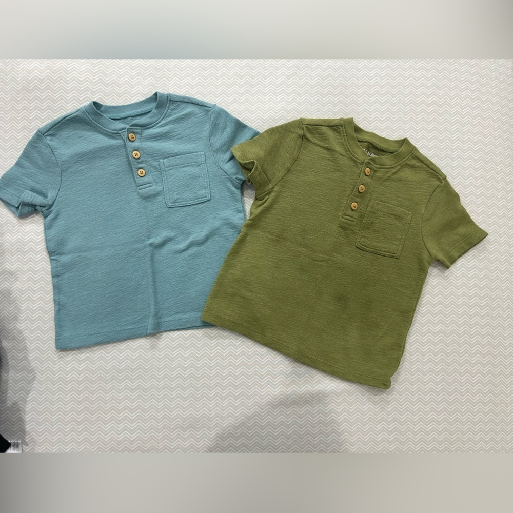 Old Navy 2T 3-Button Up Tee